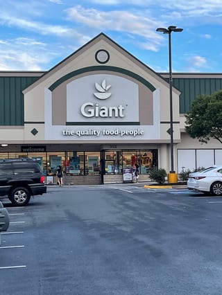 Giant Food Store 763 / 063
