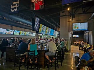 Eds Tavern Sports Bar And Restauran