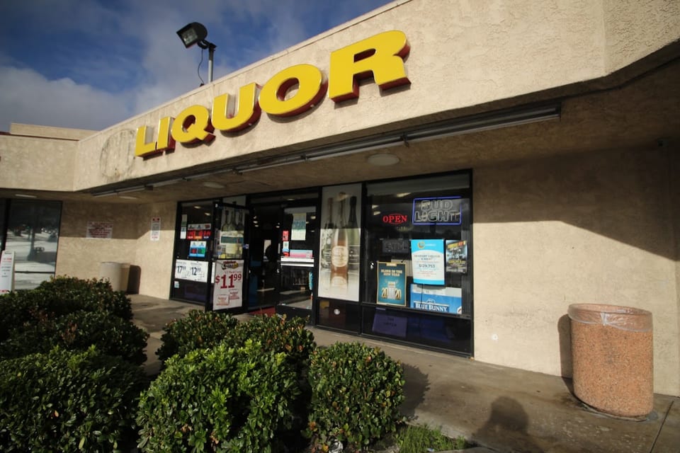 Seaport Liquor & Mart