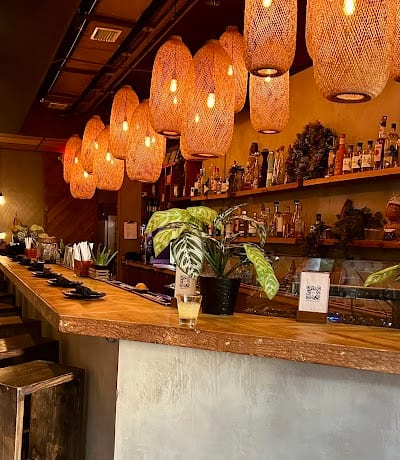 Santos Kitchen And Lounge