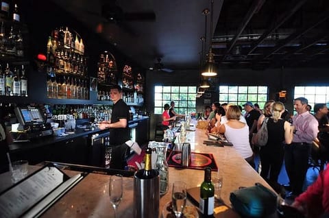 Gibson Bar