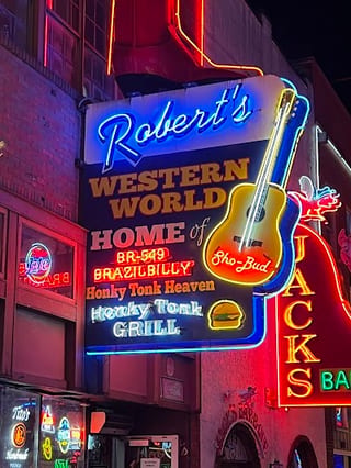 Roberts Western World