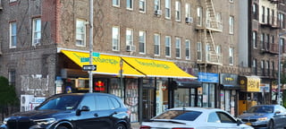 Organic Girl On 3Rd