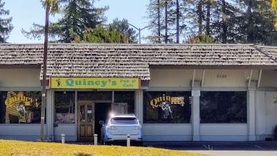 Quincys Pub & Cafe