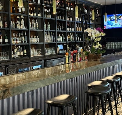 One North Kitchen & Bar