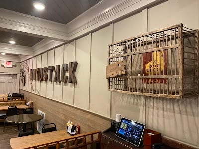 Woodstack Bbq Tavern