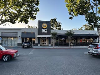 Buffalo Wild Wings Gril #334