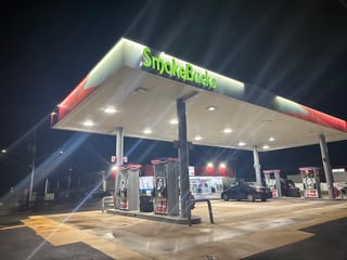 SmokeBucks 5676 University