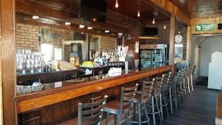 Js Food & Spirits