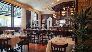 Hanks Low Country Seafood & Raw Bar