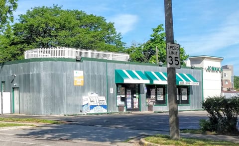 Mannys To Go