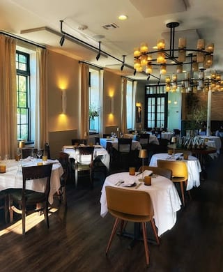 Elaines Restaurant & Bar