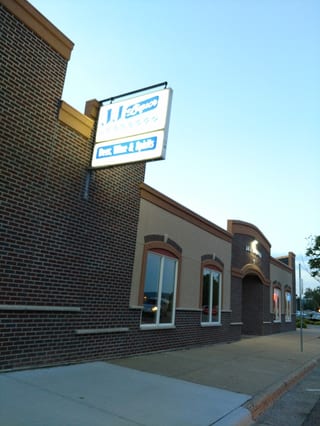 J & J Liquor