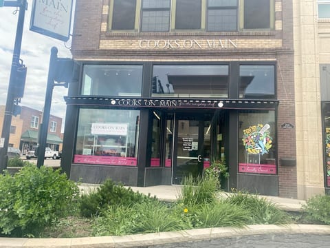 Cooks On Main