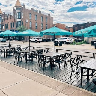 201 Tavern & Grill