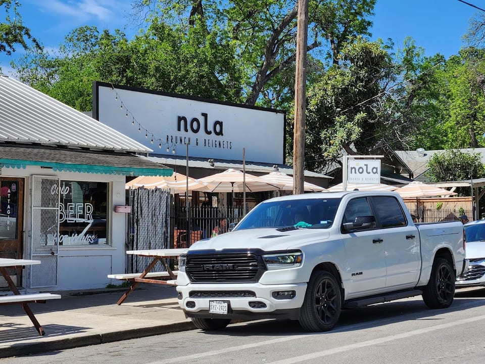 Nola Brunch & Beignets
