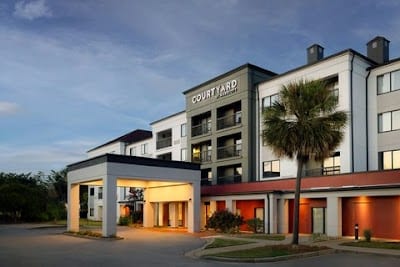 Courtyard By Marriott #chscn