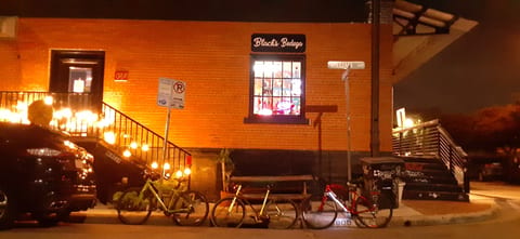 Black's Bodega