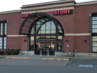 Lucky's Liquor Store