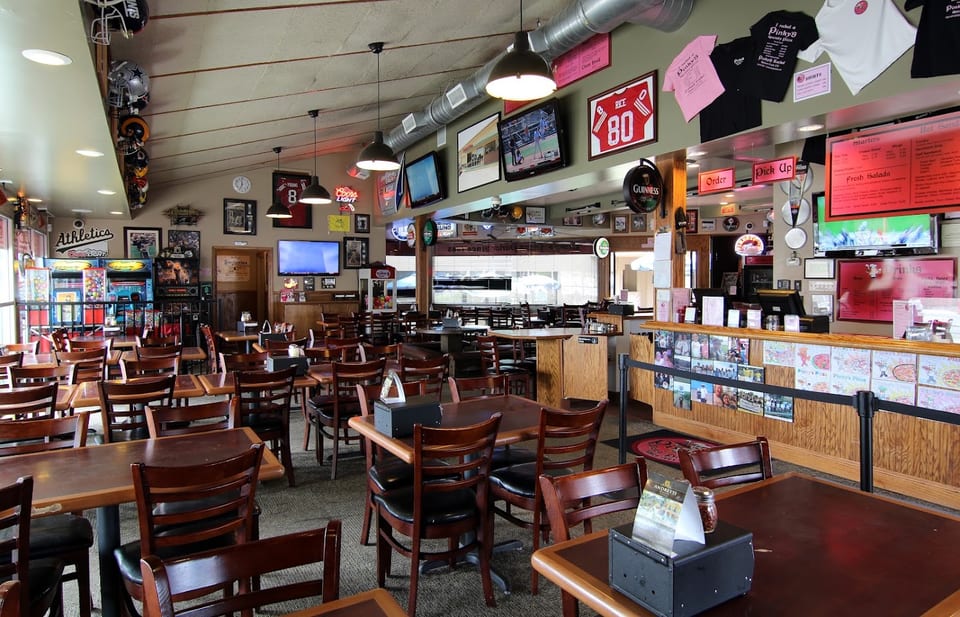 Pinky's Pizza & Pub - Walnut Creek