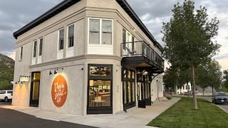 Buena Vida Wine and Spirits