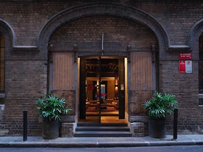 Establishment Hotel