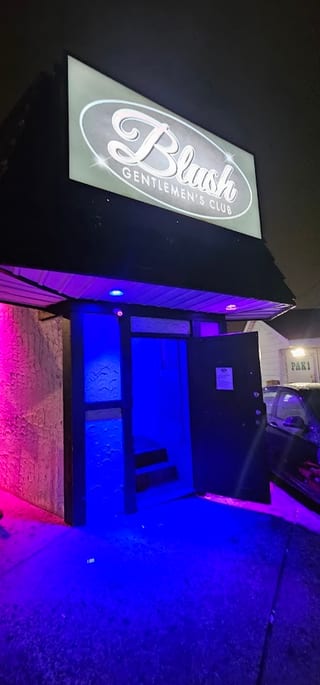 Blush Gentelmans Club