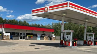 Lincoln Gas & Bait Pop
