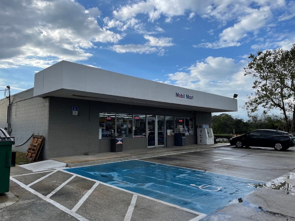Ft Pierce Mobil Food Mart