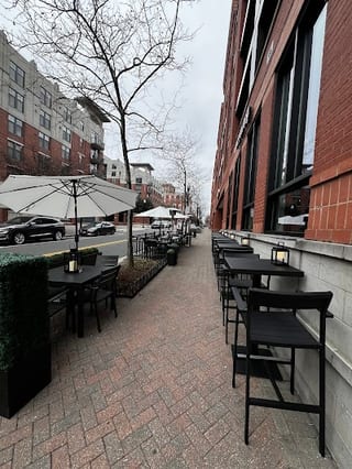 Screw Top Wine Bar