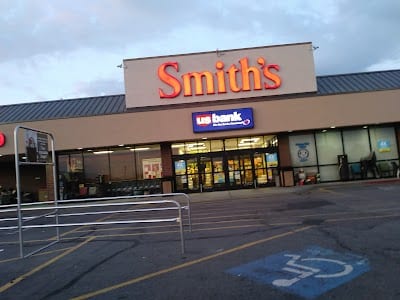 Smiths Food & Drug Cent #83