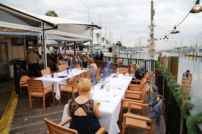 Frescos Waterfront Bar & Grill