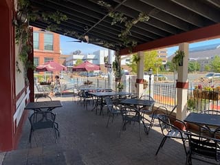Red Rock Hartford Tavern