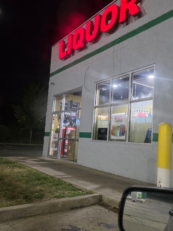 J & D Liquor