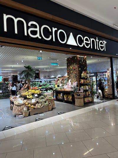 Macrocenter