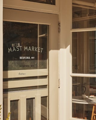 Mast Market Bedford