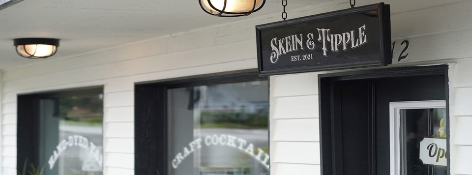 Skein & Tipple #1330356