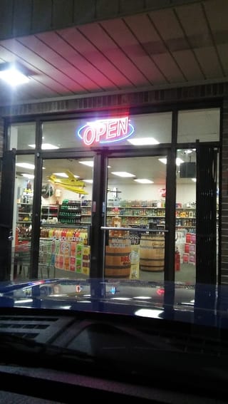 Rivergate Wines & Liquors