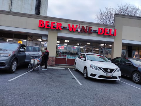 Seminary Beer Wine & Deli