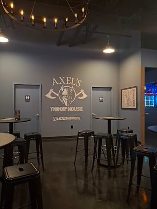 Axels Throw House