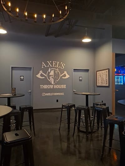 Axels Throw House