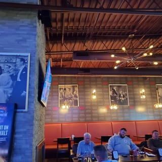 Rubustos Cigar Bar & Bistro
