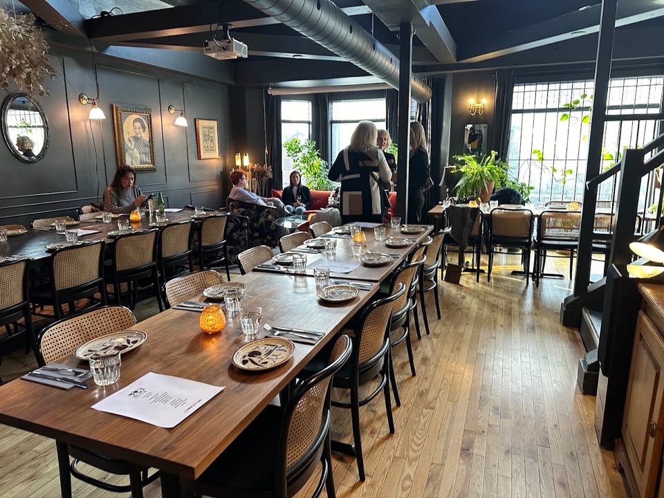 Arlo Wine & Restaurant