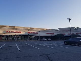 R & V Liquor