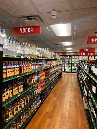 Johnnies Superstore