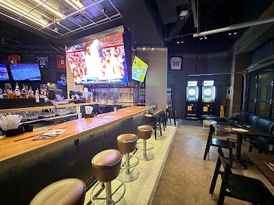 Buffalo Wild Wings Gril #731