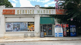 L & M Market (mid-town)