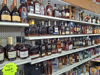 Js Liquor & Tobacco