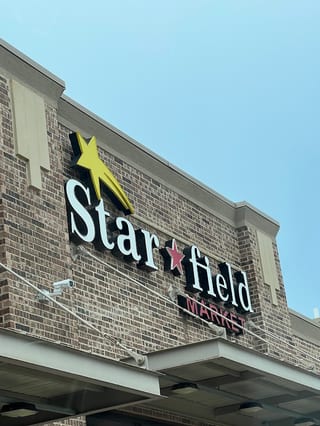 Star Field Market 