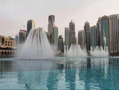 The Dubai Fountain (نافورة دبي)